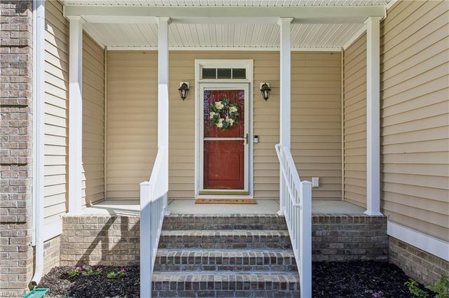 5903 Homeplace LN, Gloucester, VA 23061