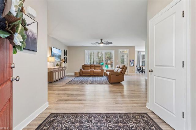 5903 Homeplace LN, Gloucester, VA 23061