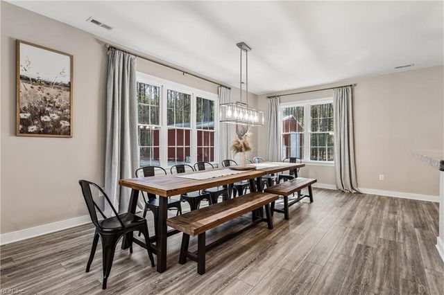 5903 Homeplace LN, Gloucester, VA 23061