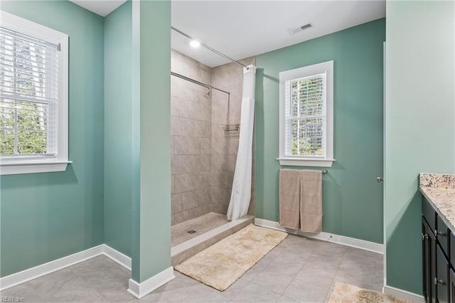 5903 Homeplace LN, Gloucester, VA 23061