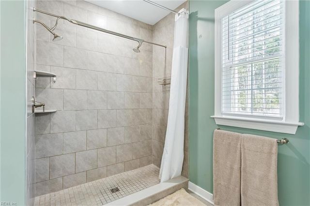 5903 Homeplace LN, Gloucester, VA 23061