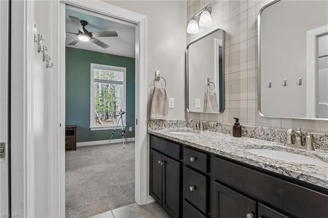 5903 Homeplace LN, Gloucester, VA 23061