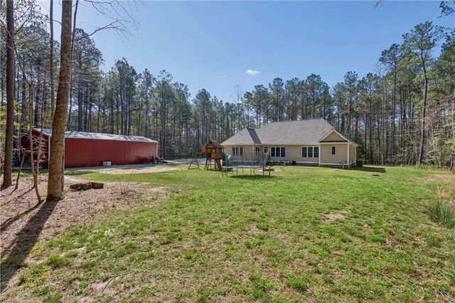 5903 Homeplace LN, Gloucester, VA 23061