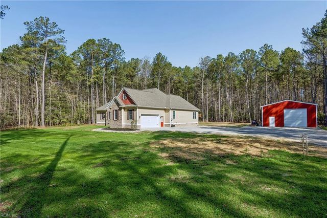 5903 Homeplace LN, Gloucester, VA 23061