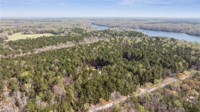 5903 Homeplace LN, Gloucester, VA 23061