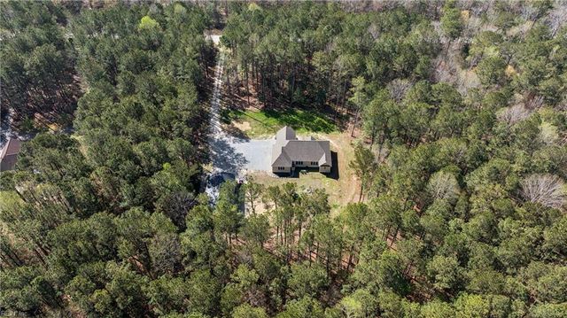 5903 Homeplace LN, Gloucester, VA 23061