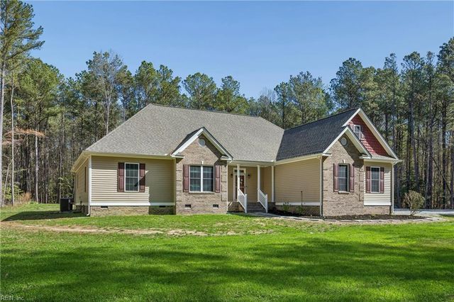 5903 Homeplace LN, Gloucester, VA 23061