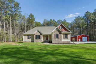 5903 Homeplace LN, Gloucester, VA 23061