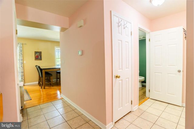 17916 CLUBHOUSE DR, Hagerstown, MD 21740