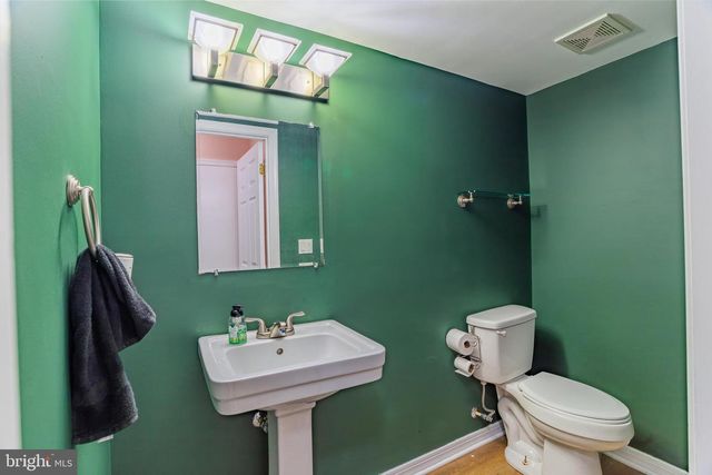 17916 CLUBHOUSE DR, Hagerstown, MD 21740
