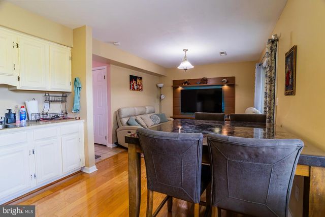 17916 CLUBHOUSE DR, Hagerstown, MD 21740
