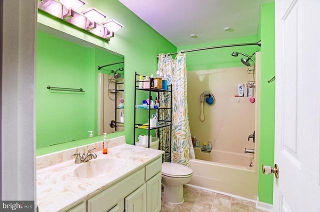 17916 CLUBHOUSE DR, Hagerstown, MD 21740