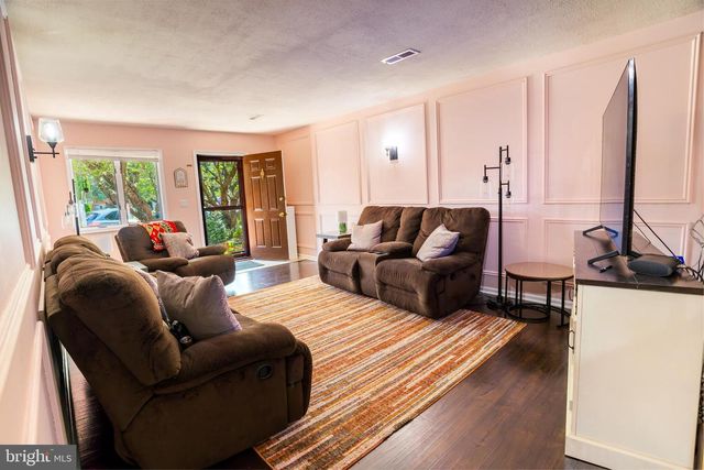 17916 CLUBHOUSE DR, Hagerstown, MD 21740