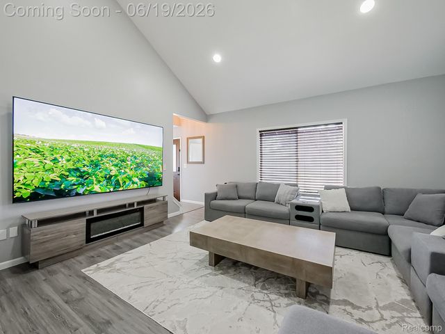 27051 Demrick Street, Roseville, MI 48066