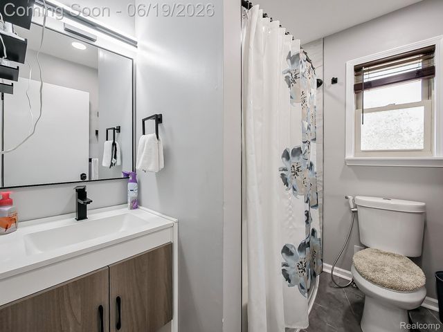 27051 Demrick Street, Roseville, MI 48066