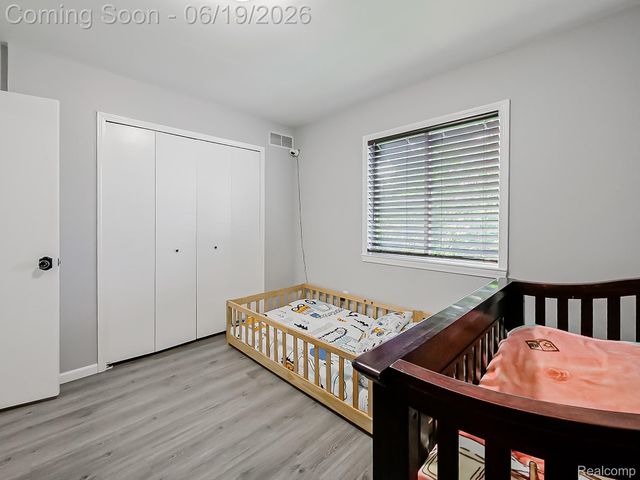 27051 Demrick Street, Roseville, MI 48066