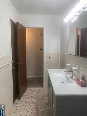 111 Prospect Street 2, Lodi, NJ 07644