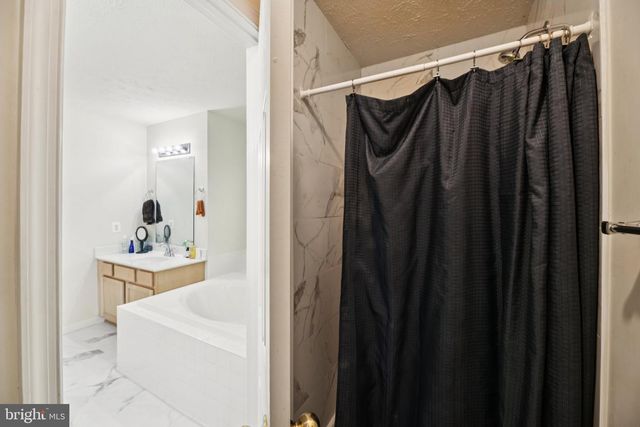 11275 LORD BALTIMORE DR, Swan Point, MD 20645