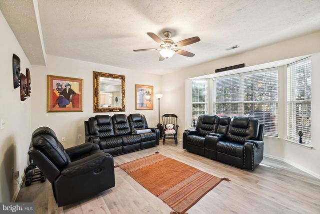 11275 LORD BALTIMORE DR, Swan Point, MD 20645