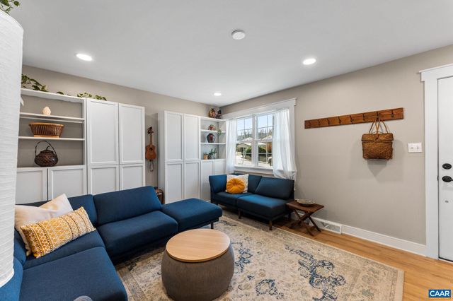 1659 MERIDIAN ST, Charlottesville, VA 22902