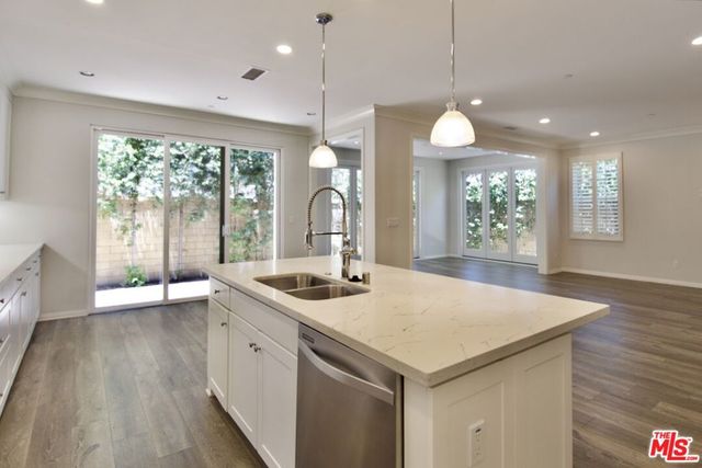 50 Twin Flower, Irvine, CA 92620