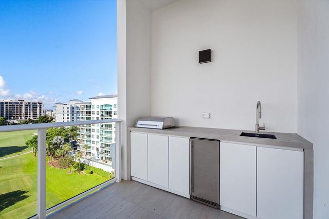 220 SE Mizner Boulevard Ph-24, Boca Raton, FL 33432
