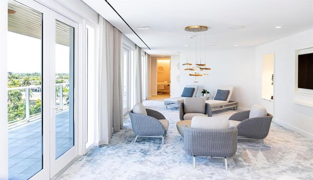 220 SE Mizner Boulevard Ph-24, Boca Raton, FL 33432
