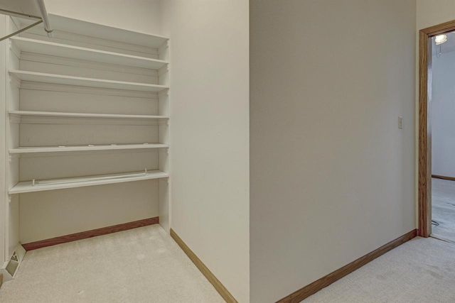 1511 DICKENSON COURT, Neenah, WI 54956