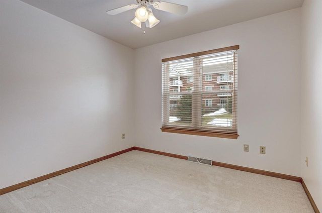 1511 DICKENSON COURT, Neenah, WI 54956