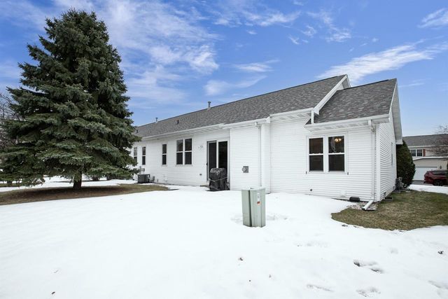 1511 DICKENSON COURT, Neenah, WI 54956