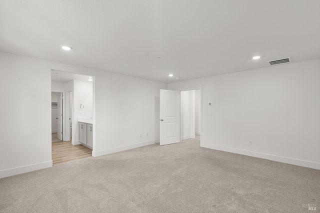 12 Porter St, American Canyon, CA 94503