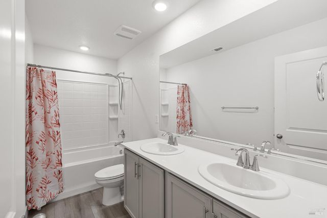 12 Porter St, American Canyon, CA 94503