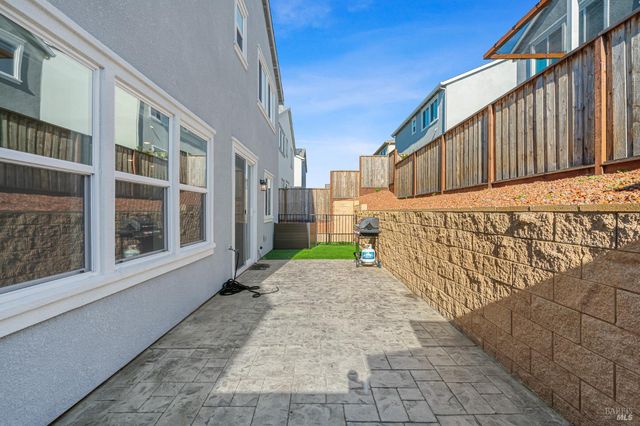 12 Porter St, American Canyon, CA 94503