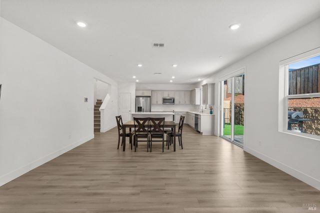 12 Porter St, American Canyon, CA 94503