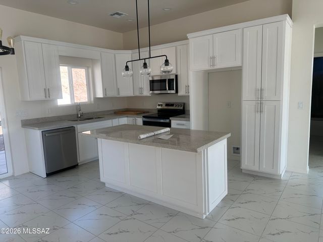 1027 Circulo Aventura Rio, Rio Rico, AZ 85648