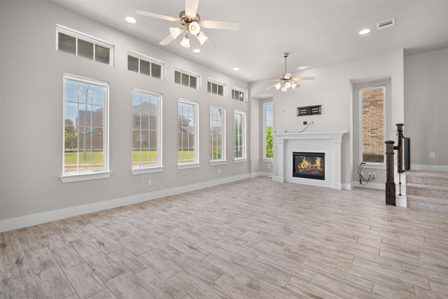 8091 Sunflower Lane, Dallas, TX 75252