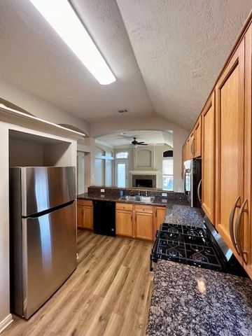 1707 Weaver Street, Brenham, TX 77833