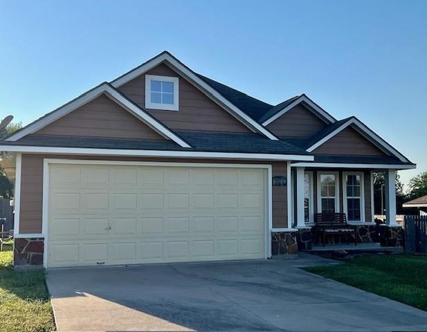 1707 Weaver Street, Brenham, TX 77833