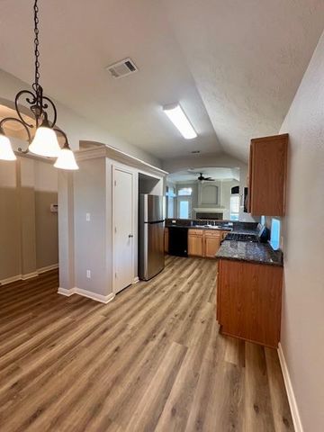 1707 Weaver Street, Brenham, TX 77833