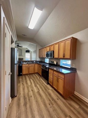 1707 Weaver Street, Brenham, TX 77833