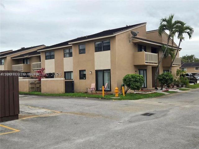 15439 SW 80th St 201, Miami, FL 33193