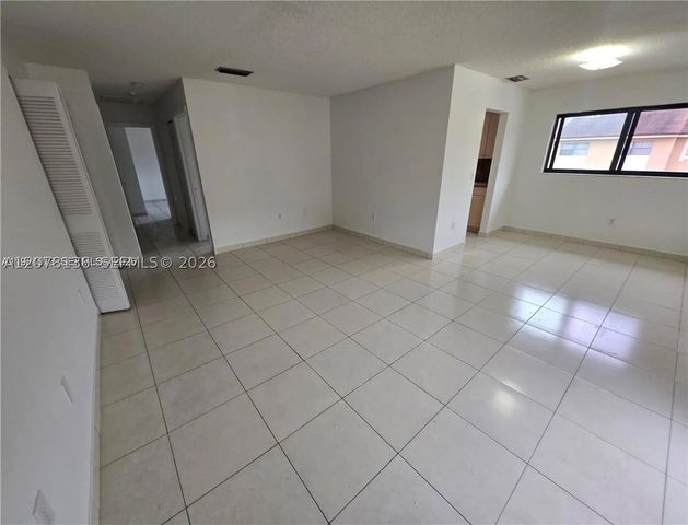 15439 SW 80th St 201, Miami, FL 33193