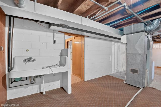 1504 Lyon Avenue, Waterloo, IA 50702