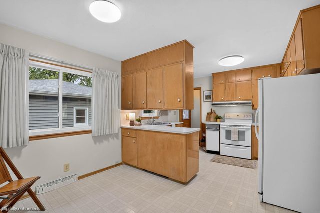 1504 Lyon Avenue, Waterloo, IA 50702