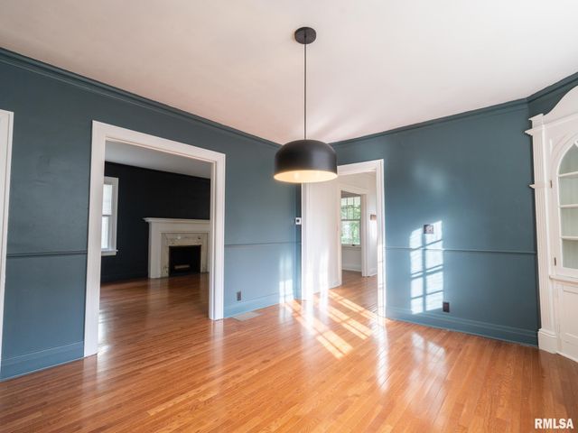1409 W MOSS Avenue, Peoria, IL 61606