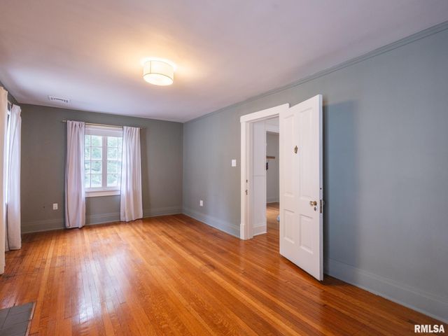 1409 W MOSS Avenue, Peoria, IL 61606