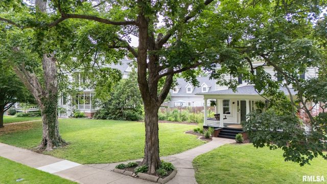 1409 W MOSS Avenue, Peoria, IL 61606