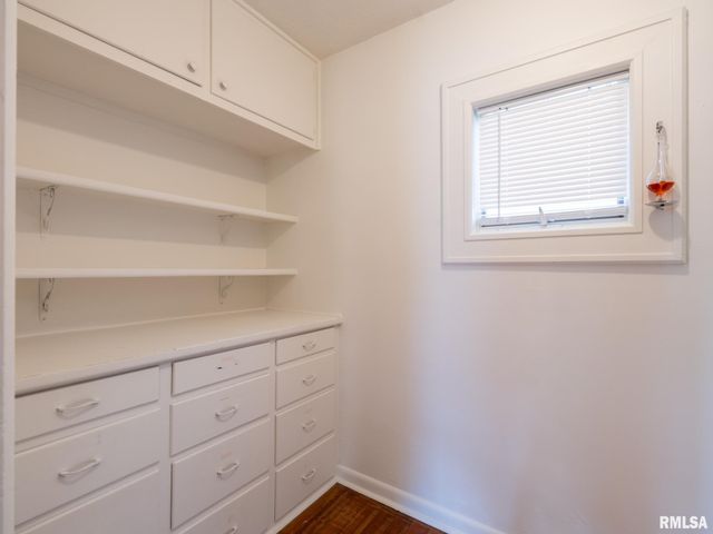 1409 W MOSS Avenue, Peoria, IL 61606