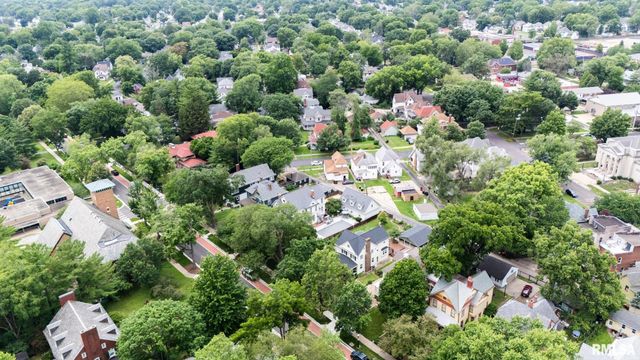 1409 W MOSS Avenue, Peoria, IL 61606