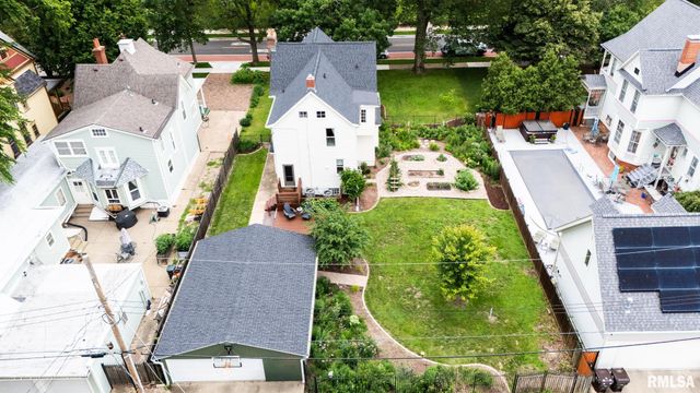 1409 W MOSS Avenue, Peoria, IL 61606